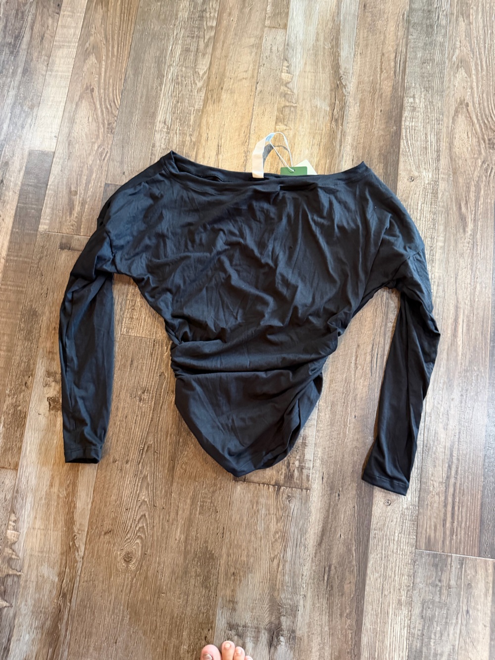 HALARA Black Long-Sleeve Women's Top- ruched sides  Sz xs